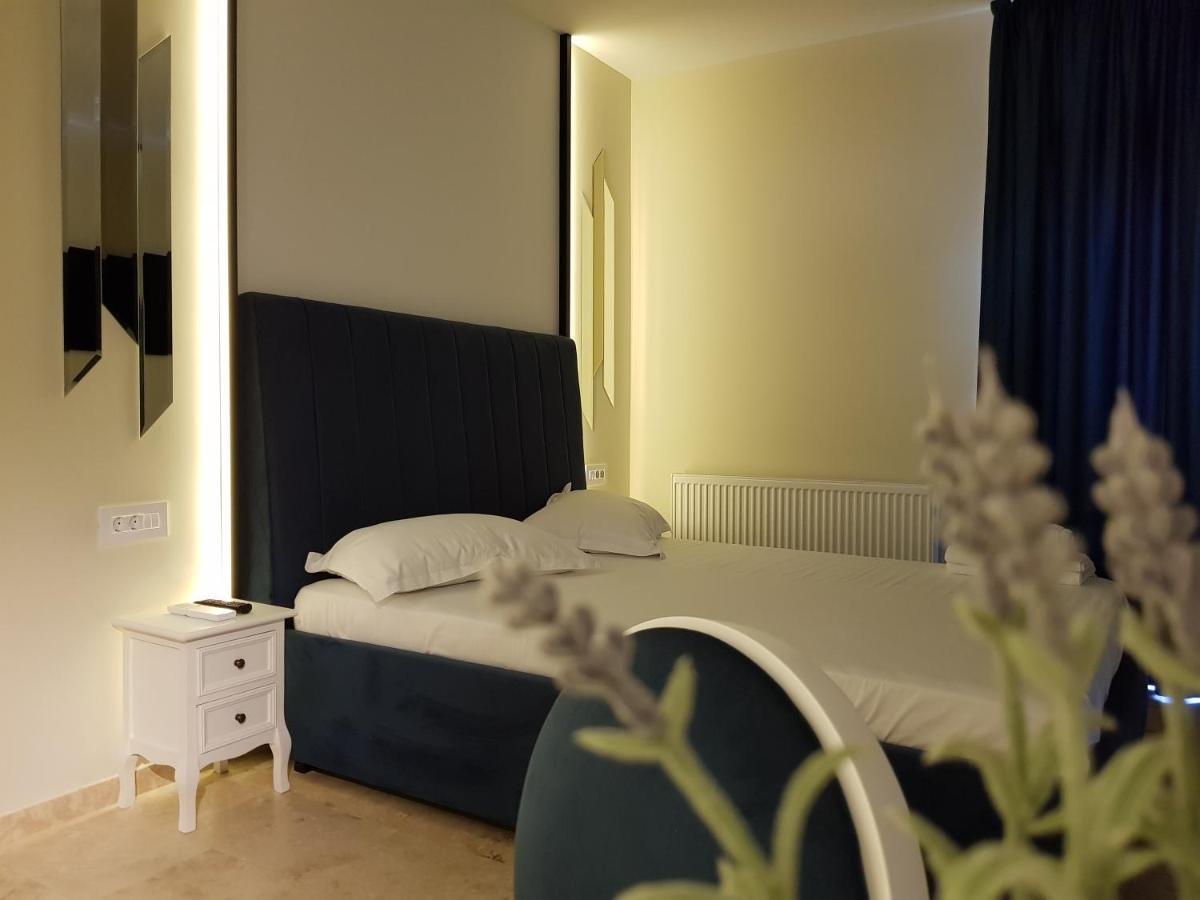 Ducu - Adults Only 4*