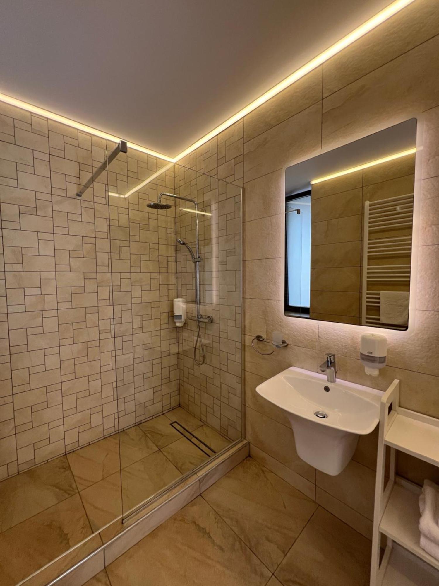 Hotel Ducu - Adults Only
